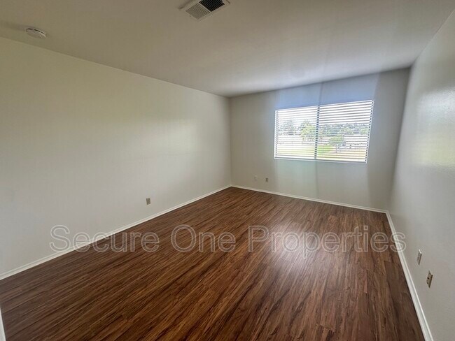Building Photo - 86 Maegan Pl