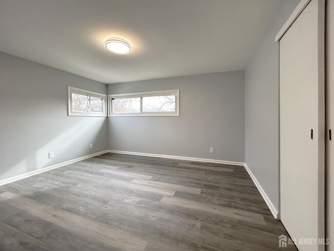 Building Photo - 36 Arden St