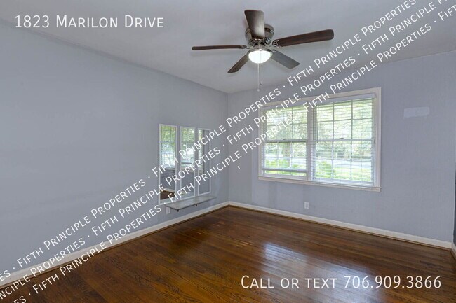 Building Photo - 1823 Marilon Dr