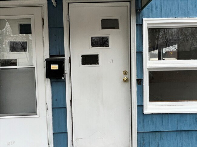 Building Photo - 4 Erie St