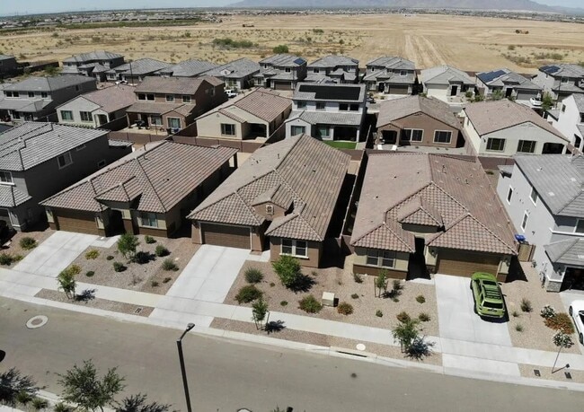 Building Photo - 2022 Built Single-Level 4Bedrooms/3Baths Stunning Home!!