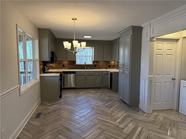 Building Photo - 456 Poverty Acres Rd