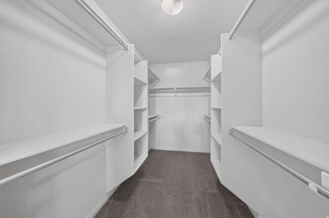 Building Photo - 10828 Wynview Ln