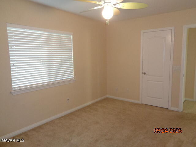 Building Photo - 42308 Klamath Ln