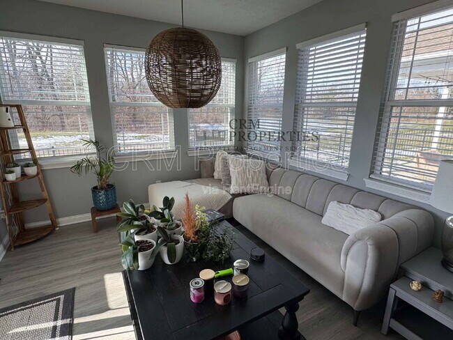 Building Photo - 6336 Filly Cir