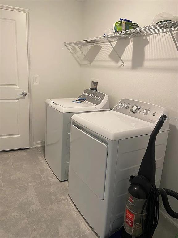 Building Photo - 942 Cattleman St