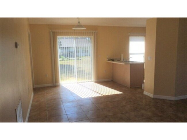 Building Photo - $1600 3/2/2 house in Palm Coast, FL