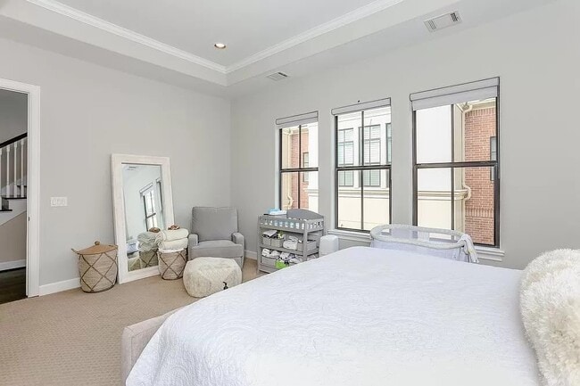 Building Photo - 5309 Blossom St