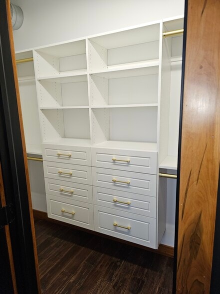 Building Photo - 98 Genesee St