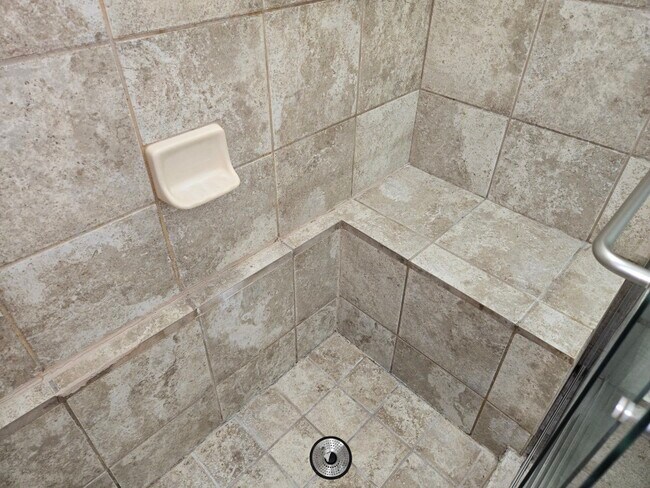Building Photo - 6136 Palomino Ct