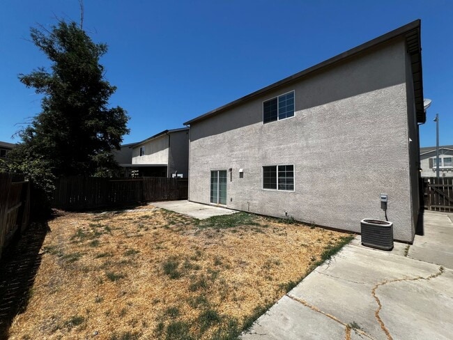 Building Photo - 1230 Sunup Dr