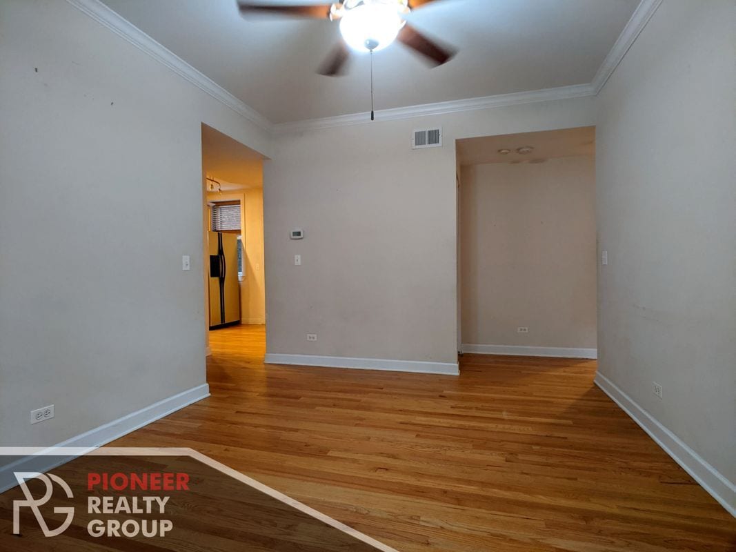 Building Photo - 3244 N Clifton Ave