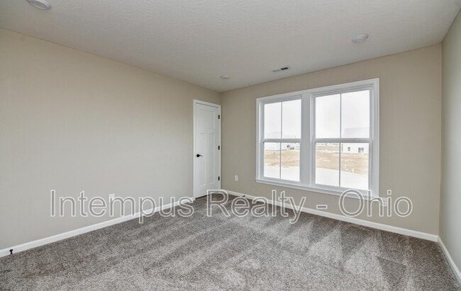 Building Photo - 1003 Beehive Grv