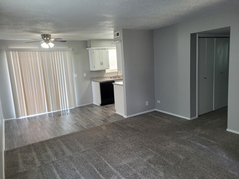 Primary Photo - Pine Creek Apartments