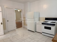 Building Photo - 713 Greenfield Ave SW