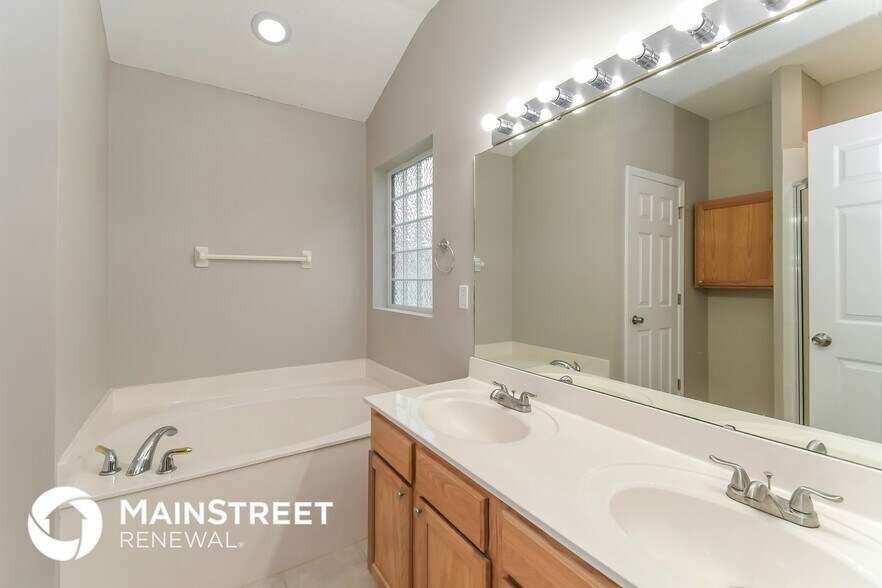 Building Photo - 86459 Sand Hickory Trail