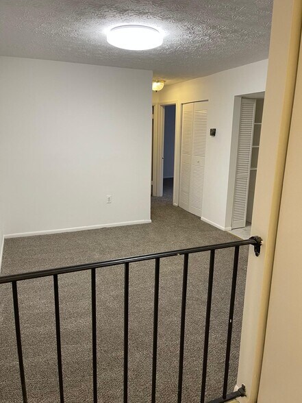 Building Photo - 7712 Hanover Pky
