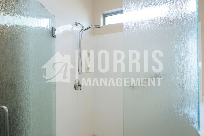 Building Photo - Gorgeous Well Cared For Home with a Casita in Robson Ranch