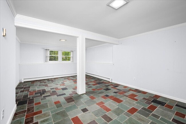 Building Photo - Heathcote Hill neighborhood 3 Bedroom 2 Ba...