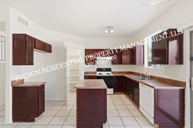 Building Photo - 8875 S Desert Valley Way