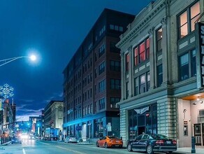 Building Photo - 81 Washington St