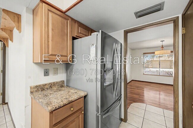 Building Photo - 9847 W Wrangler Dr