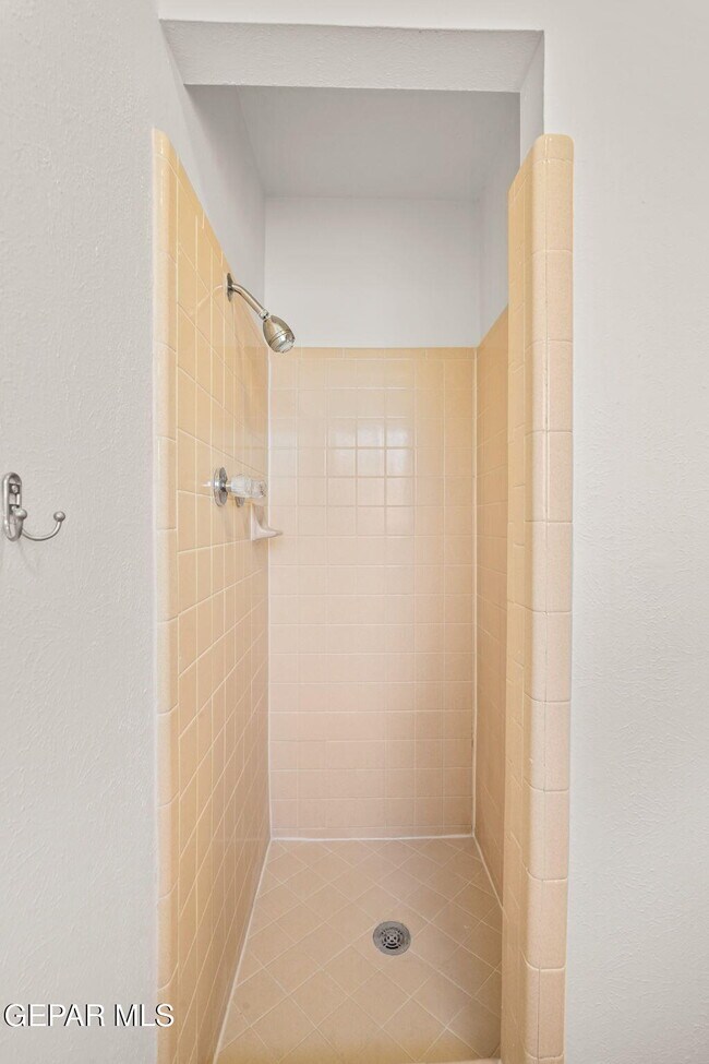 Building Photo - 5313 Bastille Ave