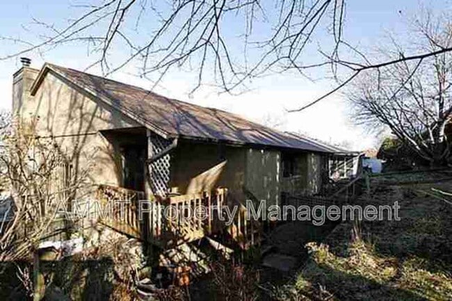 Building Photo - JR Real Estate: 848 Dover Street