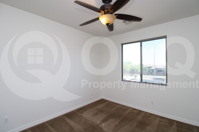 Building Photo - 3929 E Tonto Pl