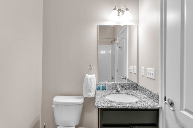 Building Photo - Furnished 2-Bedroom, 2-Bath Apartment near UB North