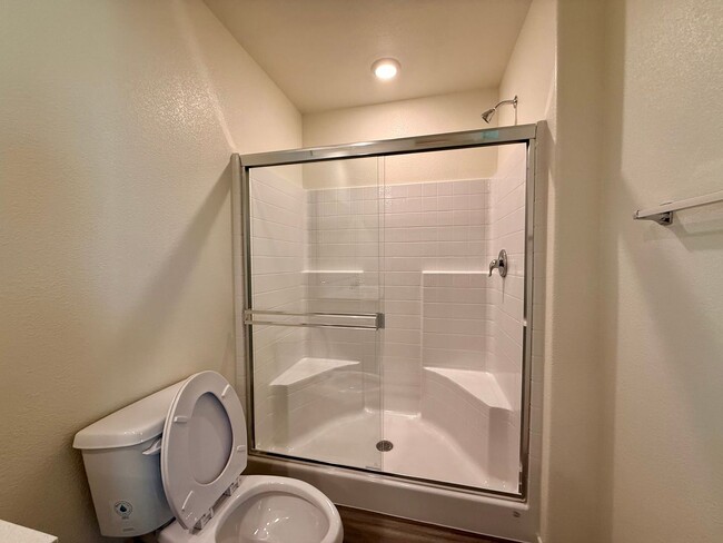 Building Photo - Brand-New Townhome for Rent in the Highly ...