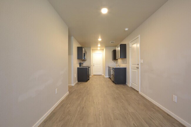 Building Photo - 7513 28th St