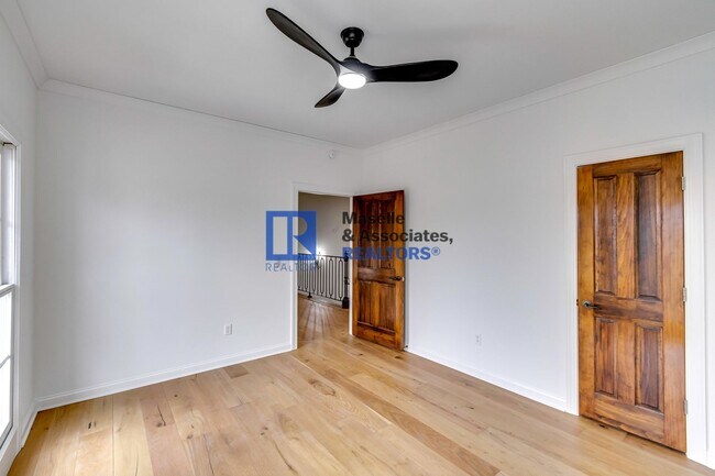 Building Photo - 1418 Windrose Dr