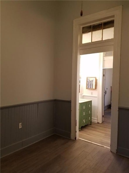 Building Photo - 921 N Miro St