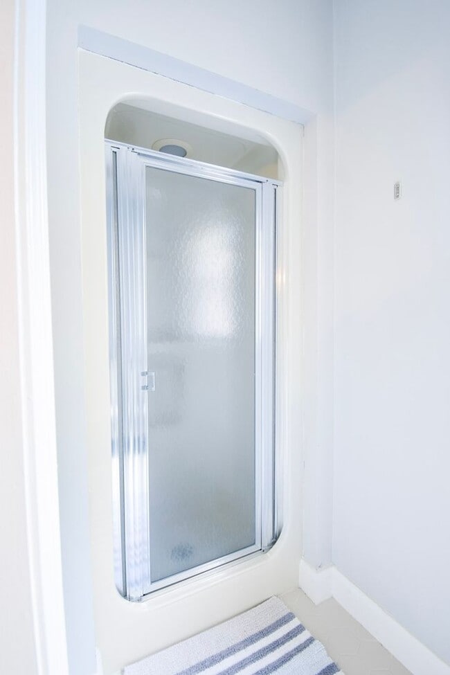 Building Photo - Coming Soon: 3 Bedroom 3 Bathroom with Pool