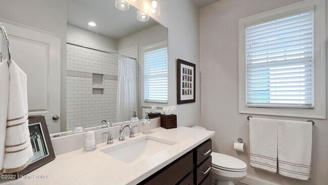 Building Photo - Enviable 4 bedroom and 3.5 bath home with 3 car garage available in North Commons