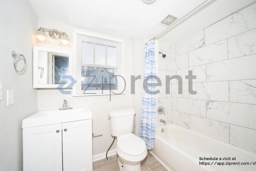 Building Photo - 3511 Clopton St SW