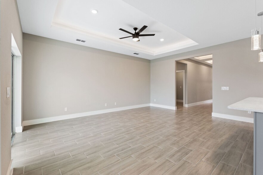 Building Photo - 186 Sweet Pea Ct