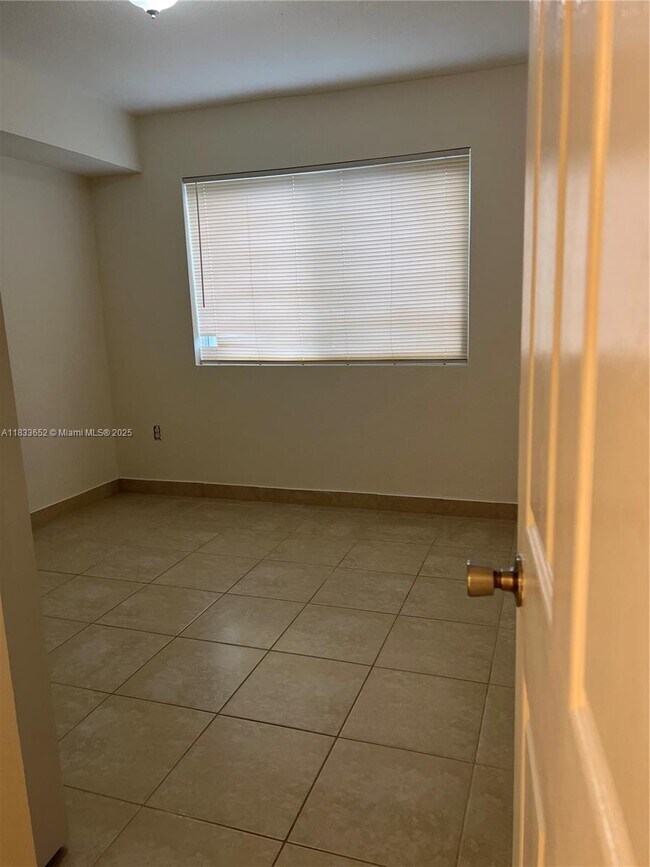 Building Photo - 15470 SW 284th St