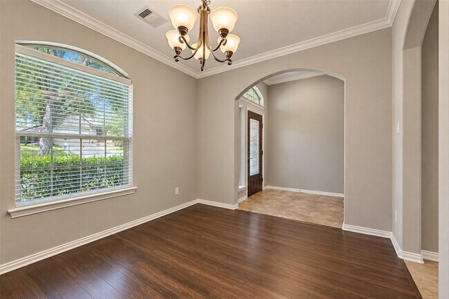 Building Photo - 42 Black Swan Ct