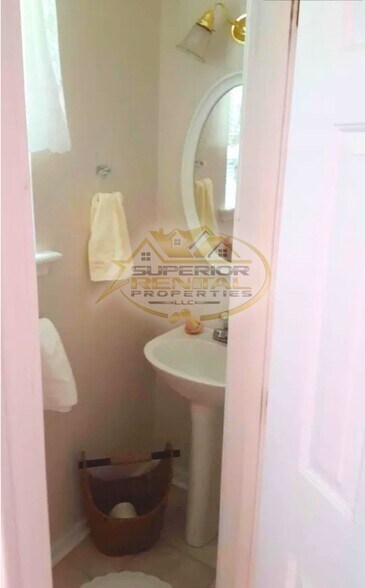 Building Photo - 304 Alderston Way