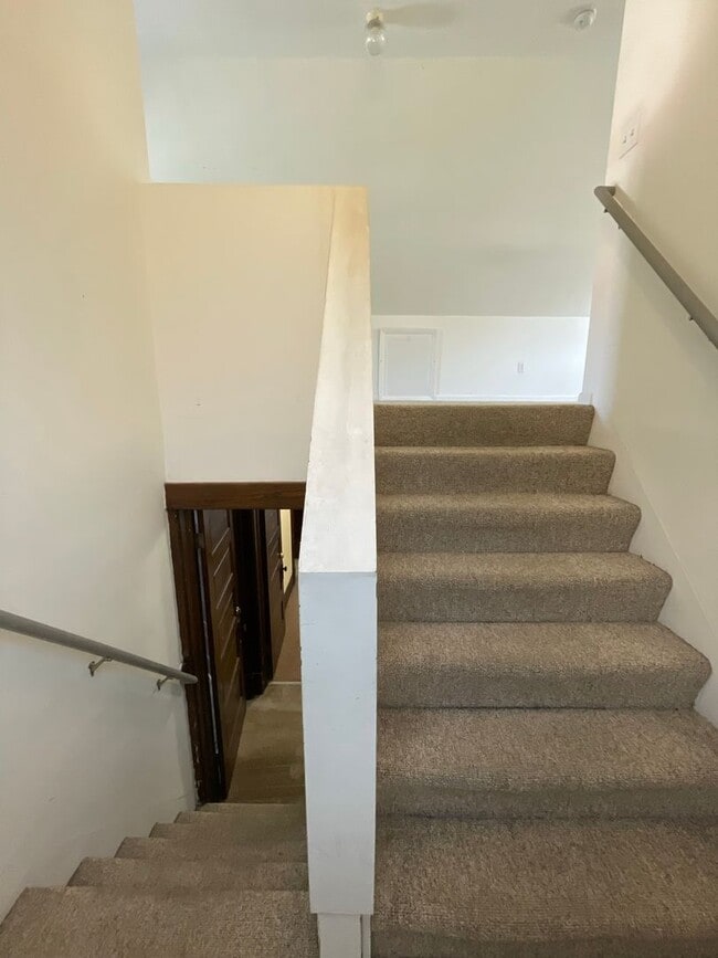 Building Photo - 410 E William St