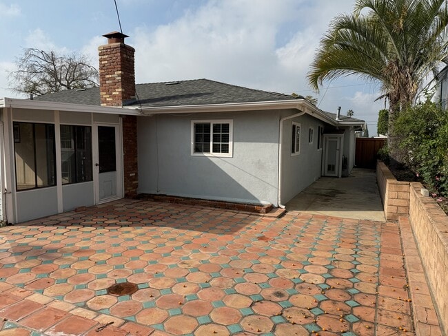 Building Photo - 2777 N Galley St