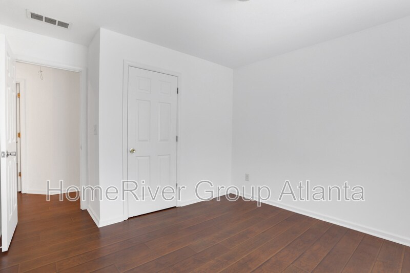Building Photo - 5425 Huntington Mist Dr