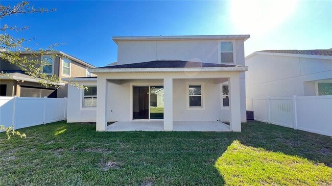 Building Photo - 15079 Evergreen Oak Loop