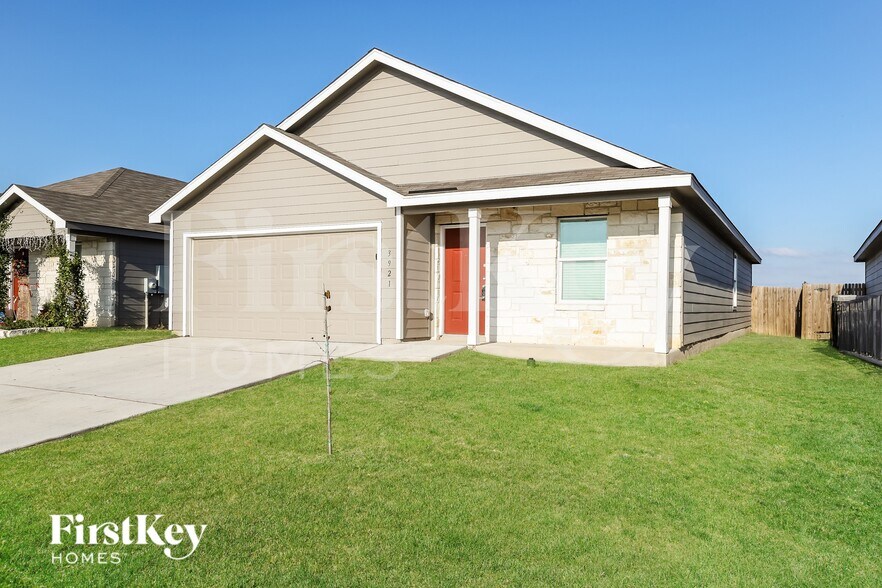 Building Photo - 3921 Far Horizon