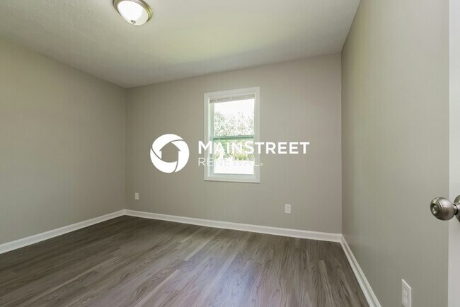 Building Photo - 3 Bedroom Pet-Friendly Home in Jonesboro, GA with Main Street Renewal