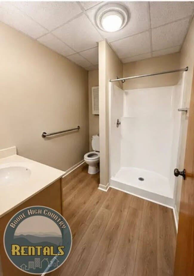 Interior Photo - 164 Boone Creek Dr