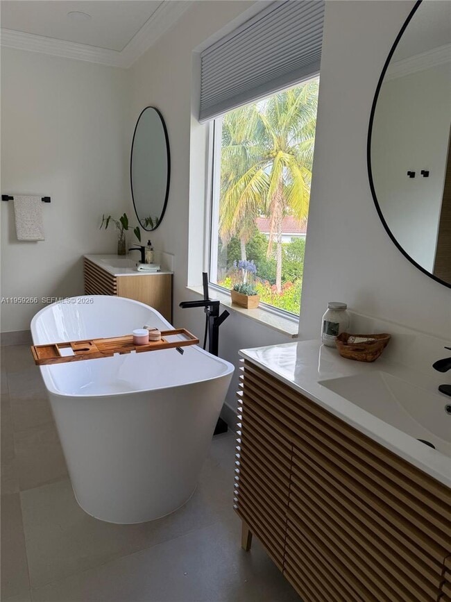 Building Photo - 1819 Mariners Ln