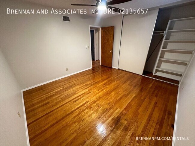 Building Photo - 975 Hemlock Ave